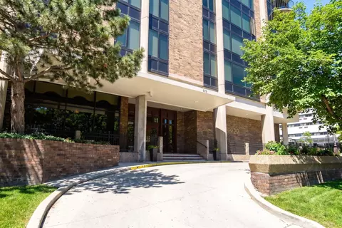 929 N Astor #203, Milwaukee, WI 53202