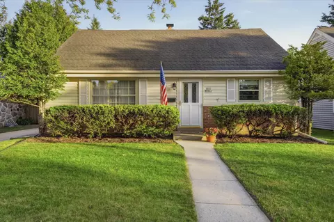 n56w5543 Sunnyside, Cedarburg, WI 53012