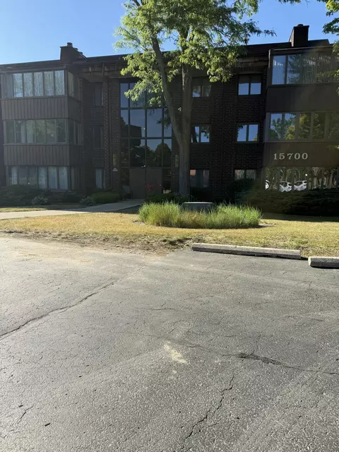 n85w15700 Ridge #205, Menomonee Falls, WI 53051