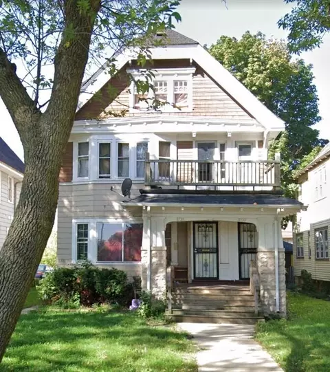 2729 N 36th, Milwaukee, WI 53210