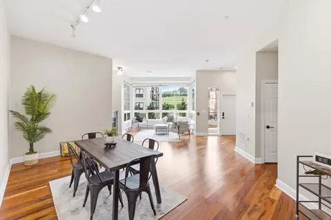 1888 N Water #101, Milwaukee, WI 53202