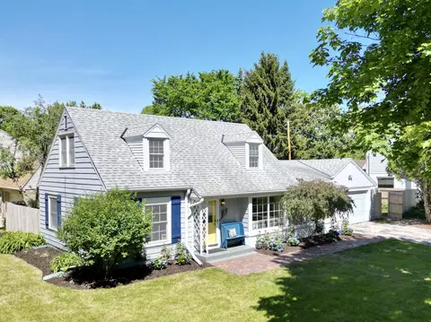 8305 N Whitney, Fox Point, WI 53217