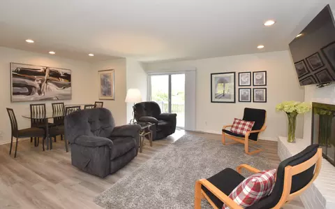 Living - 41 E Campus, Wind Point, WI 53402 photo 3 of 3