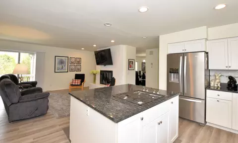 Kitchen - 41 E Campus, Wind Point, WI 53402 photo 2 of 2