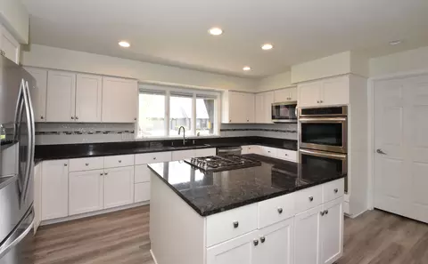 Kitchen - 41 E Campus, Wind Point, WI 53402 photo 1 of 2
