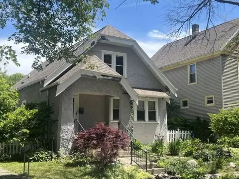 3314 N Newhall, Milwaukee, WI 53211