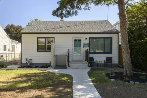 9035 W Lisbon, Milwaukee, WI 53222