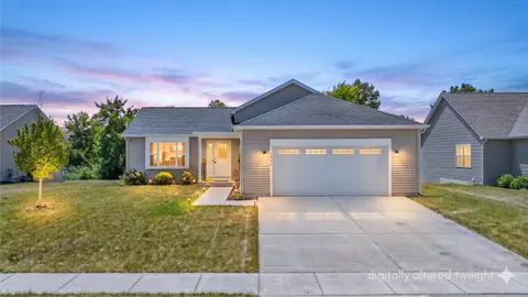 1423 E Longneedle, Elkhorn, WI 53121