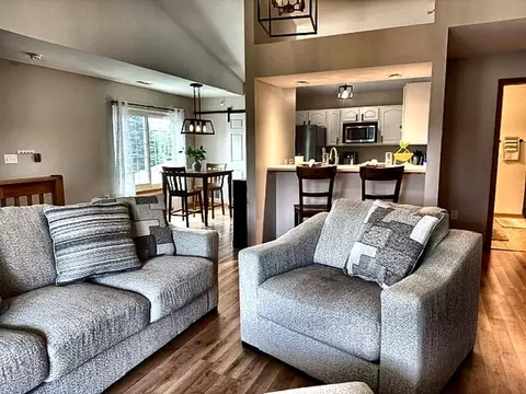 2205 N University #5, Waukesha, WI 53188