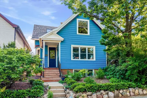 2521 N Pierce, Milwaukee, WI 53212