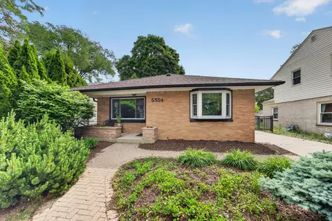 5554 N Navajo, Glendale, WI 53217