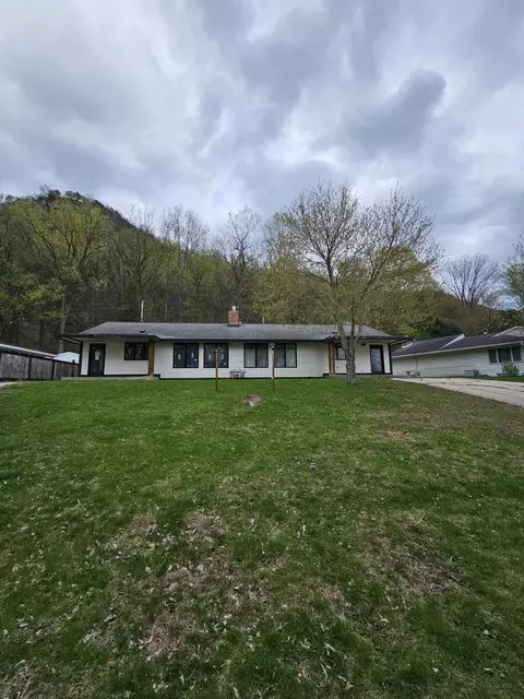 1617-1623 Sunset, La Crosse, WI 54601