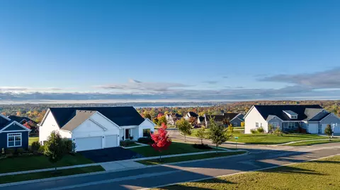 550 Ridgeview, Lake Geneva, WI 53147