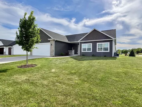439 East, Juneau, WI 53039