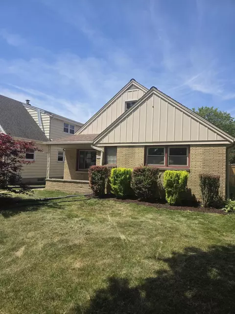 2545 S 66th, Milwaukee, WI 53219