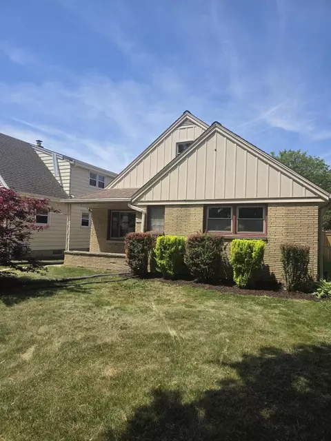 2545 S 66th, Milwaukee, WI 53219
