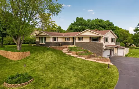 804 Lochtyn, Wales, WI 53183