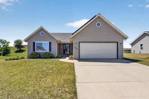 512 Parkview, Johnson Creek, WI 53038