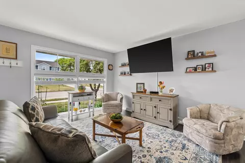 9804 W Dakota, West Allis, WI 53227