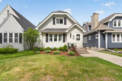 4483 N Morris, Shorewood, WI 53211