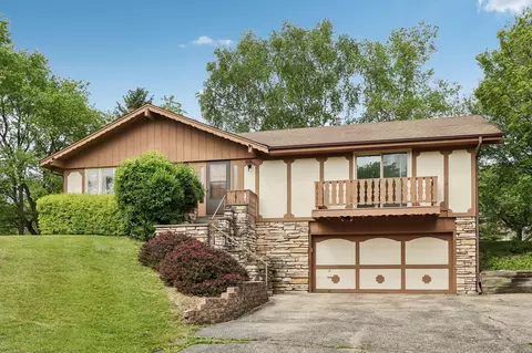 n71w30583 Mary Hl, Merton, WI 53029