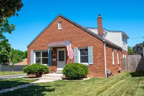 2802 S 47th, Milwaukee, WI 53219