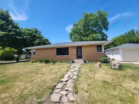 6205 N Garden Grv, Glendale, WI 53209