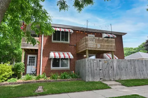 8730 W Hadley, Milwaukee, WI 53222