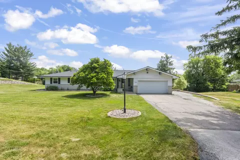1310 Sunnycrest, Waukesha, WI 53186