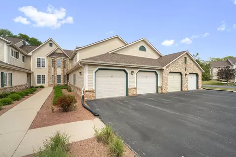 4511 S 124th, New Berlin, WI 53151