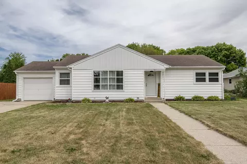 707 N Moreland, Waukesha, WI 53188