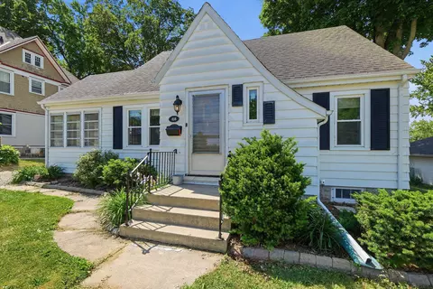 418 E Racine, Jefferson, WI 53549