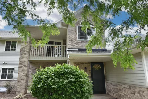 4950 W Maple Leaf, Greenfield, WI 53220