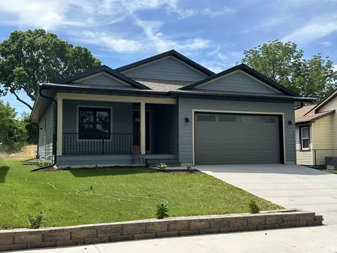 2010 14th, La Crosse, WI 54601