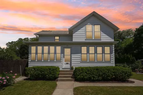 317 W Main, Port Washington, WI 53074