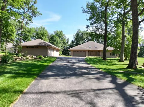 w307n6992 Club, Merton, WI 53029