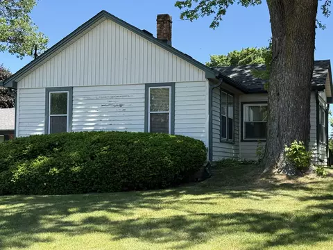 1001 S Green Bay, Mount Pleasant, WI 53406