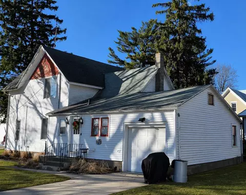 216 Coon Pr, Westby, WI 54667