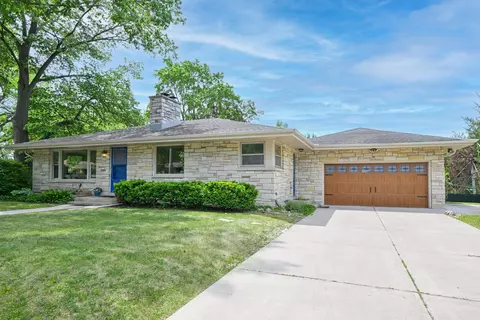 11909 W Vliet, Wauwatosa, WI 53226