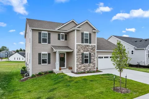 192 Sapphire, Saukville, WI 53080