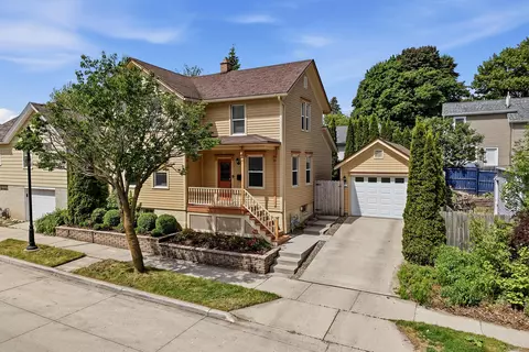 822 N 4th, Sheboygan, WI 53081