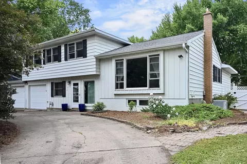 418 Hiawatha, Winona, MN 55987