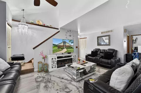 6316 S 20th #C, Milwaukee, WI 53221