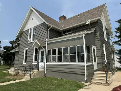 204 Park, Waupun, WI 53963