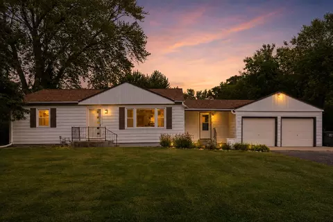 7828 W Puetz, Franklin, WI 53132