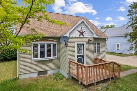 612 E Broadway, Blair, WI 54616