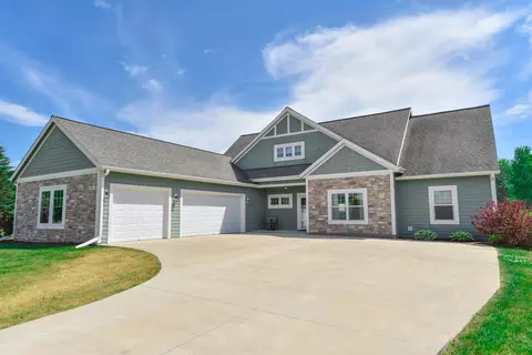 4915 Meadowview, Cedarburg, WI 53024