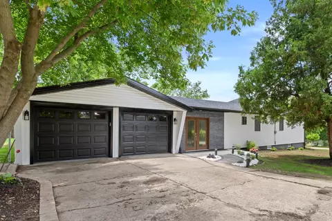 w3990 Longfellow Drive, Geneva, WI 53147
