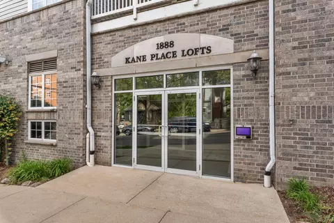 1888 N Humboldt #403, Milwaukee, WI 53202