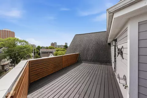 1888 N Humboldt #403, Milwaukee, WI 53202